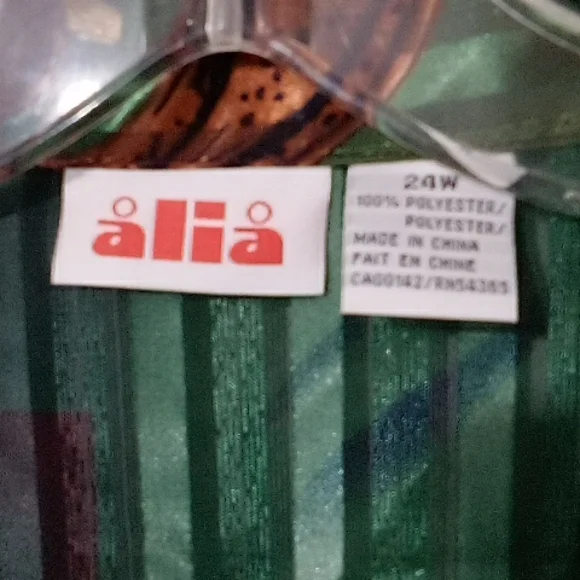 Alia multi-colour button down blouse - Picture 3 of 5